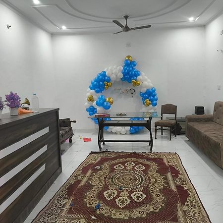 Abhiram Homestay 카주라호 외부 사진