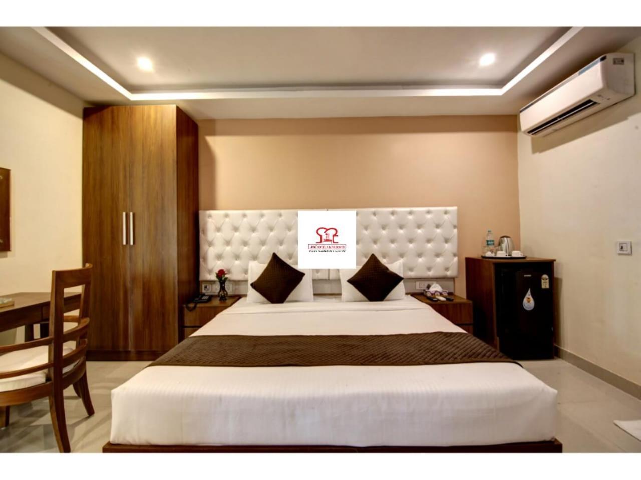 Abhiram Homestay 카주라호 외부 사진