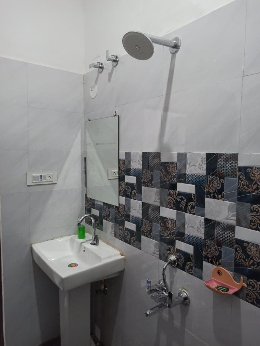 Abhiram Homestay 카주라호 외부 사진