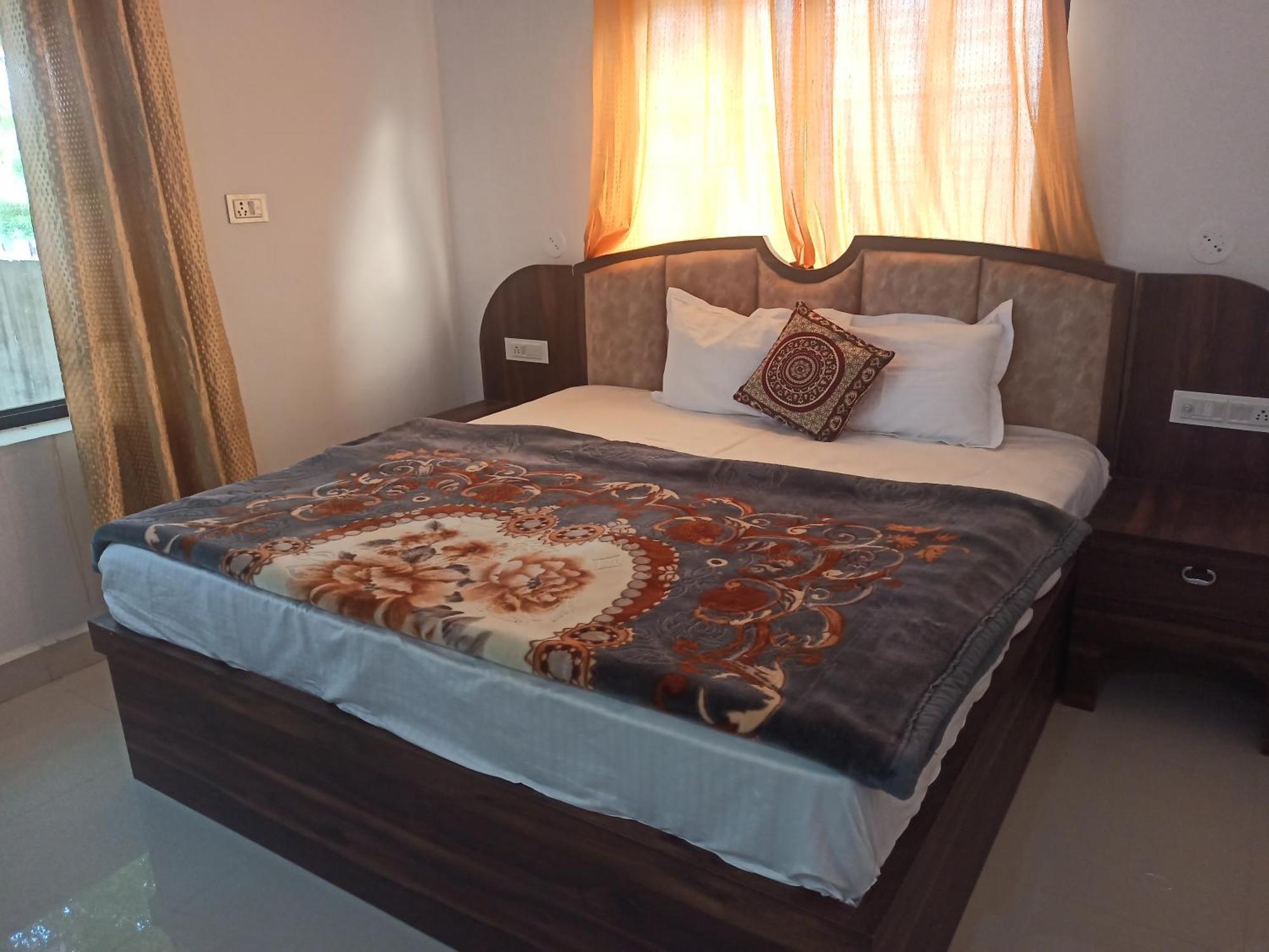 Abhiram Homestay 카주라호 외부 사진