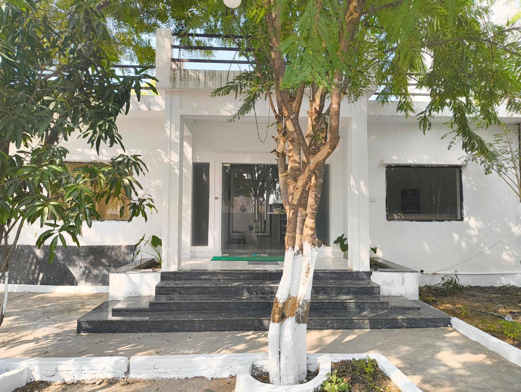 Abhiram Homestay 카주라호 외부 사진